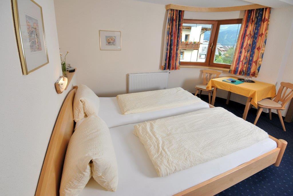 Apart Hotel Garni Kofler Fiss Habitación foto